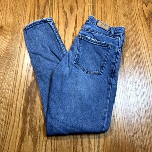 Abercrombie & Fitch Women's The Skinny High Rise Jeans 25/0 Regular Light‎ Wash
